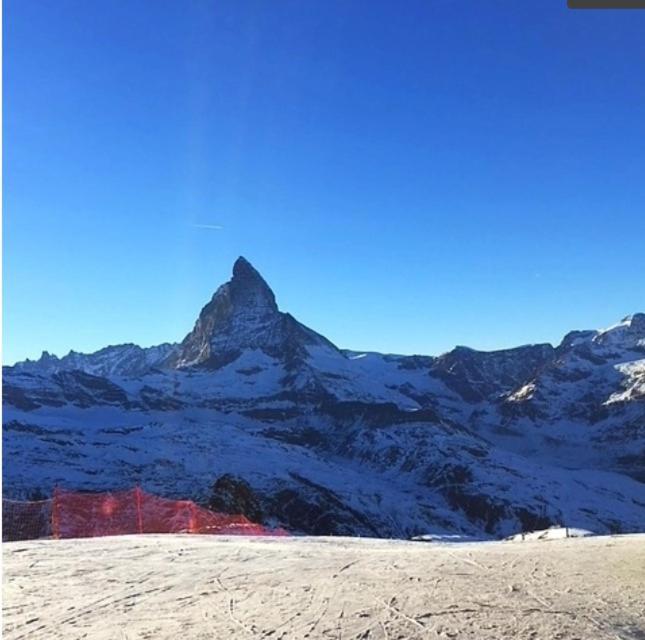 شقة Haus Valaisia - Randa Bei Zermatt المظهر الخارجي الصورة